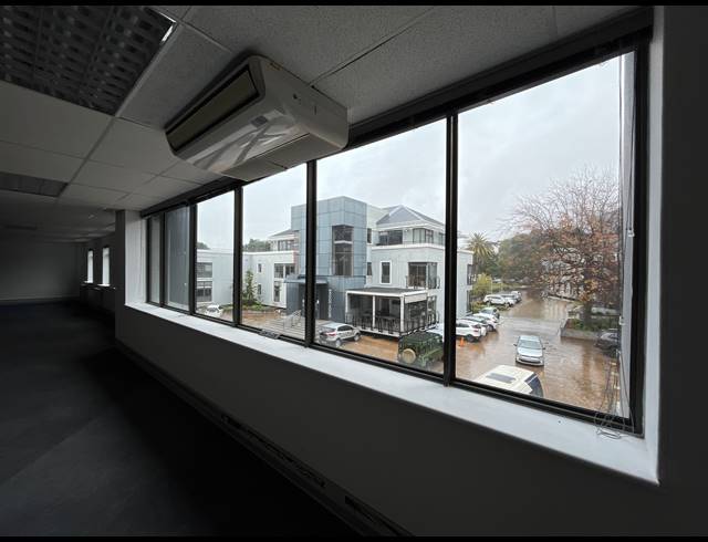 310.50M² OFFICE TO LET IN NEWLANDS